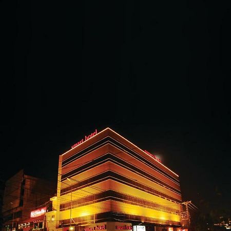 Smart Hotel ลาฮอร์ ภายนอก รูปภาพ