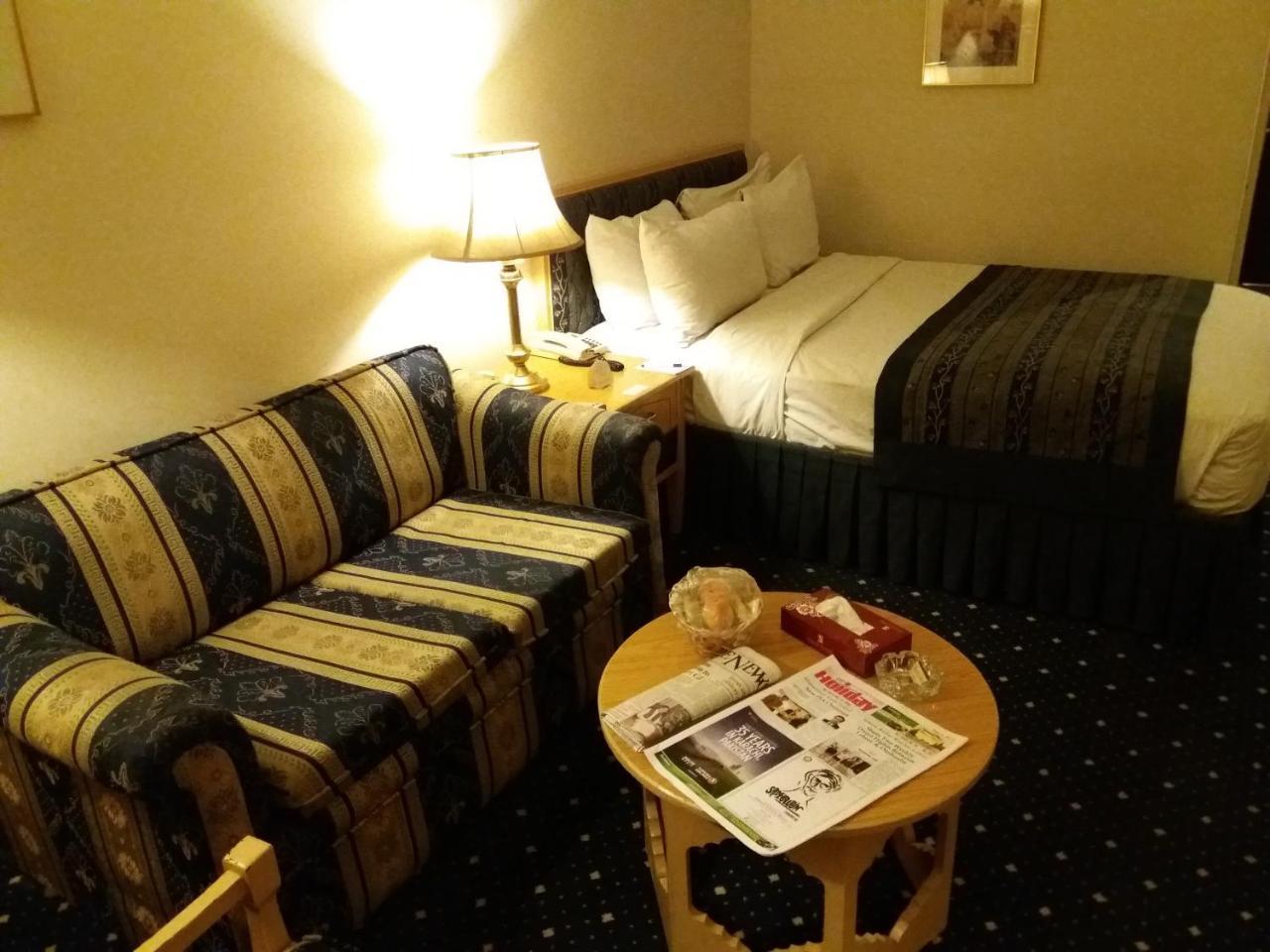 Smart Hotel ลาฮอร์ ภายนอก รูปภาพ