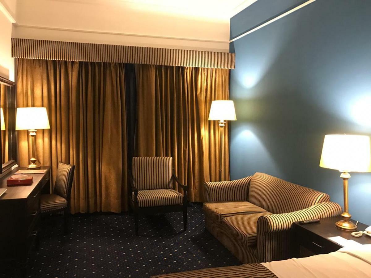 Smart Hotel ลาฮอร์ ภายนอก รูปภาพ